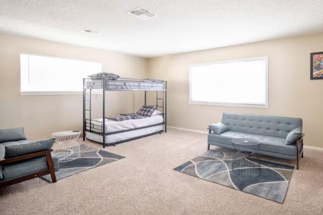 Pool 4 Bedroom 2 Bath Close To Strip Las Vegas Exterior photo